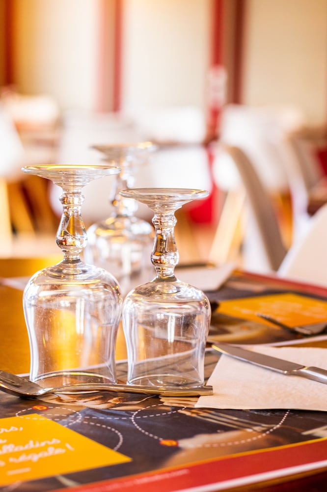 Фото Hotel Initial by Balladins La Roche-sur-Yon