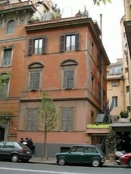 Фото A Roma San Pietro Best Bed & Breakfast