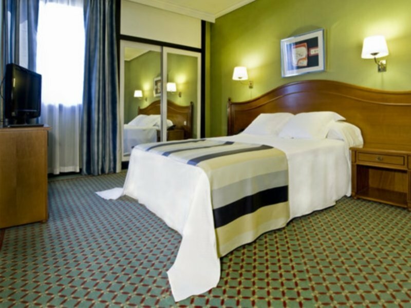 Фото Novotel Madrid Center