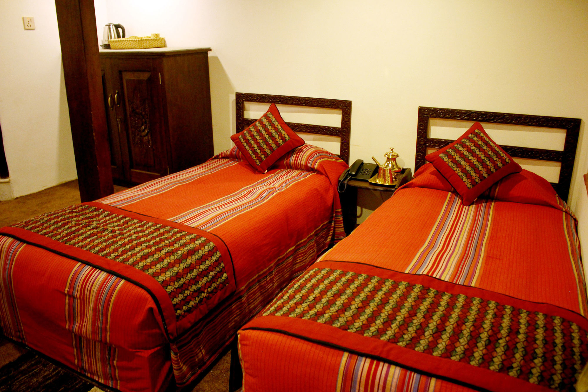 Фото Temple House