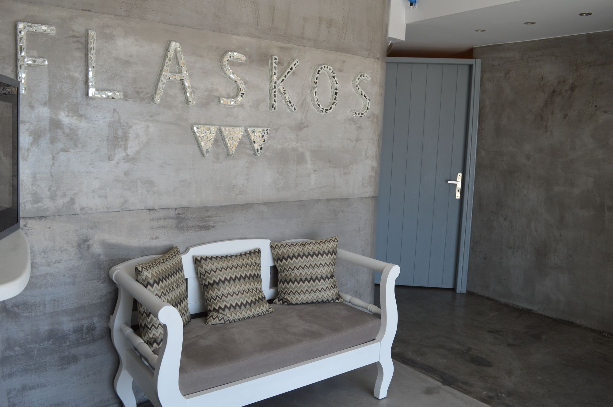 Фото Flaskos Suites