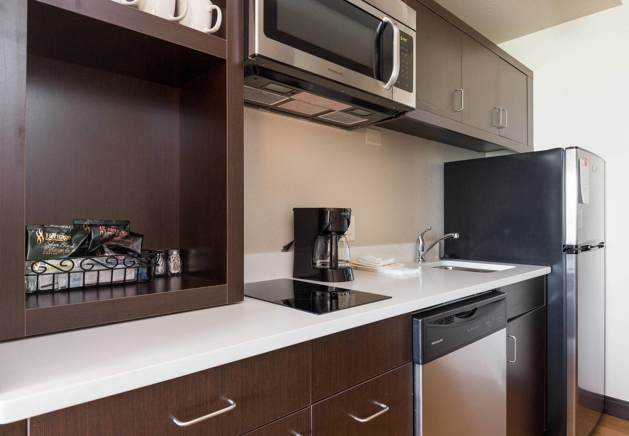 Фото TownePlace Suites by Marriott Edmonton South