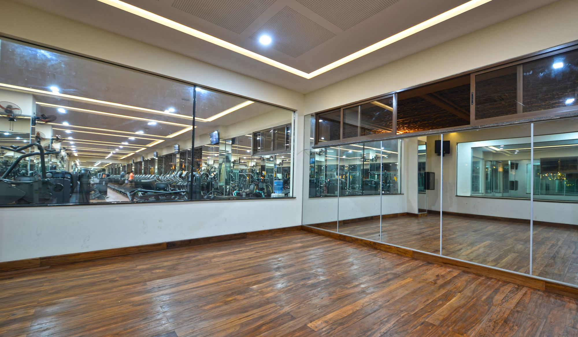 Фото Speke Apartments Wampewo