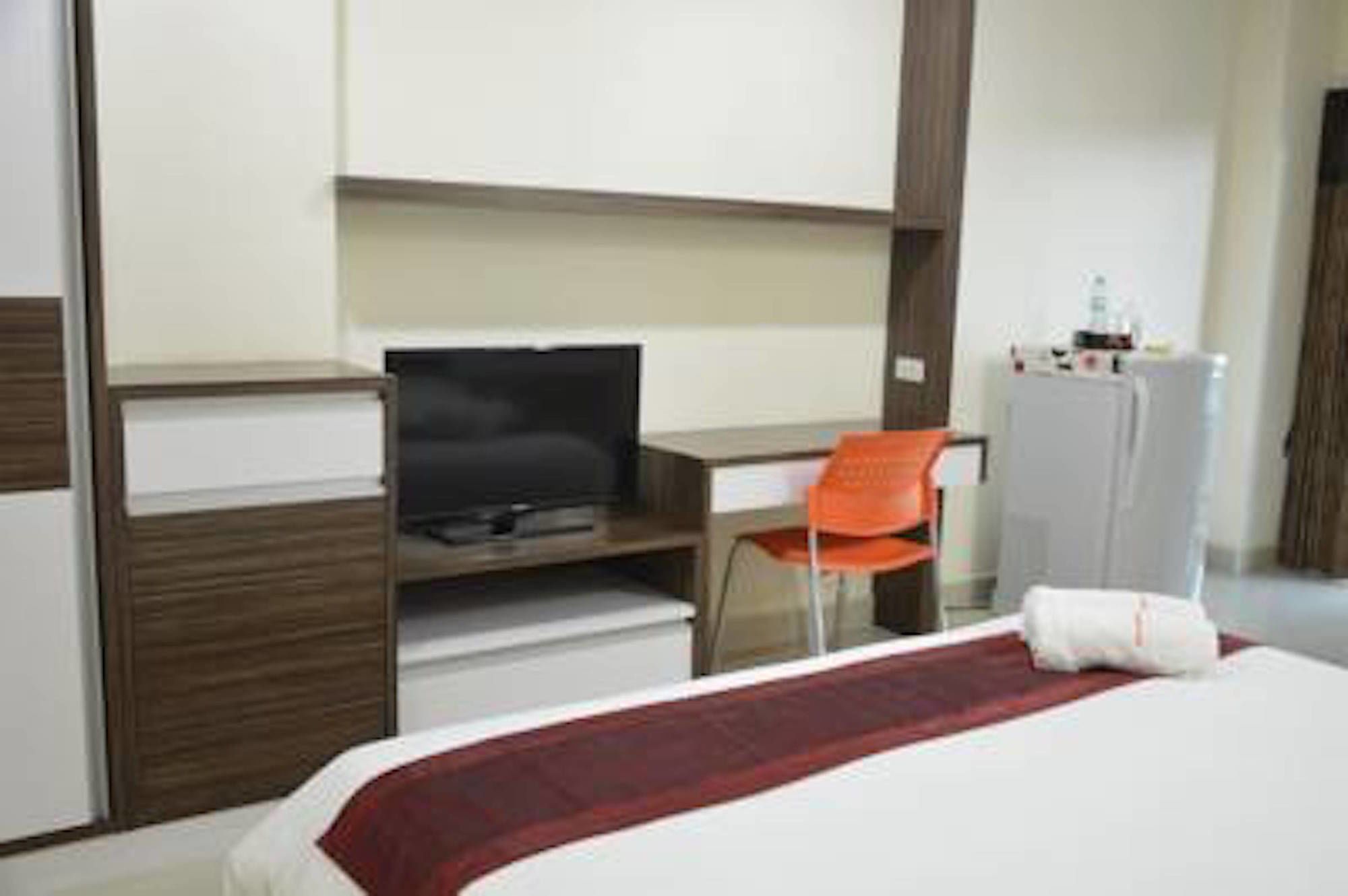 Фото Bright Apartment Hat Yai