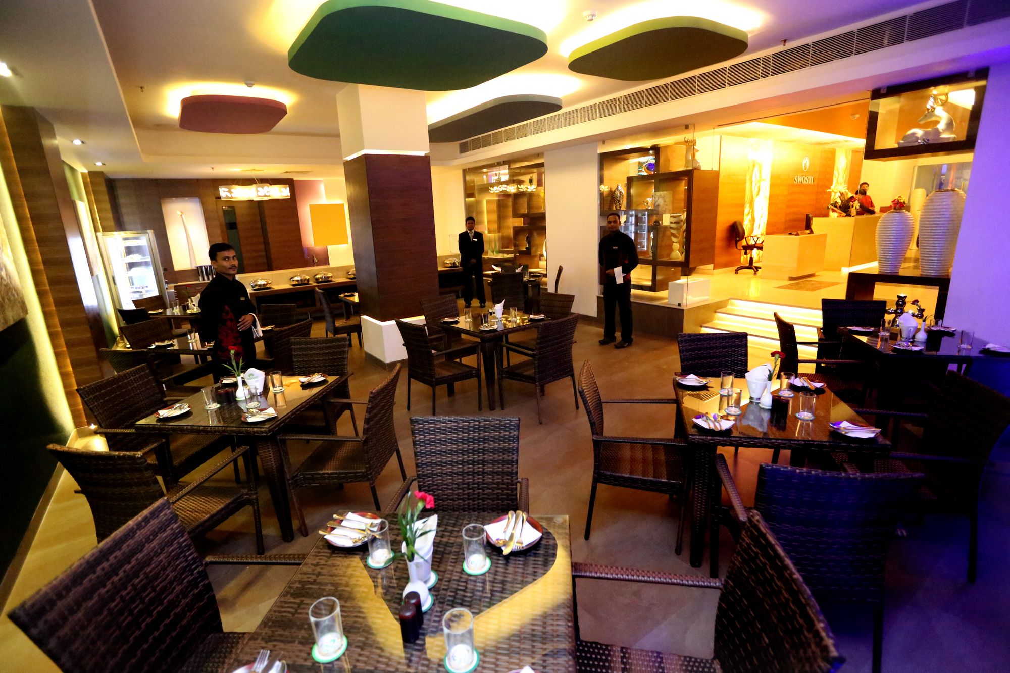 Фото Hotel Swosti Grand