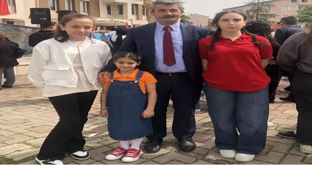 School Kemal Yener Middle School, Sapanca, photo