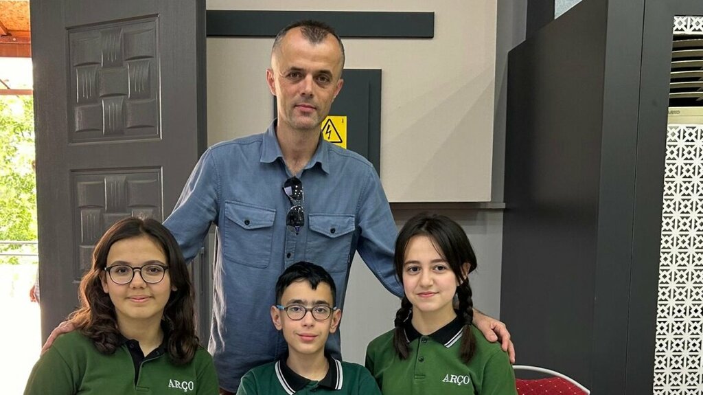 School Armoda, Manisa, photo