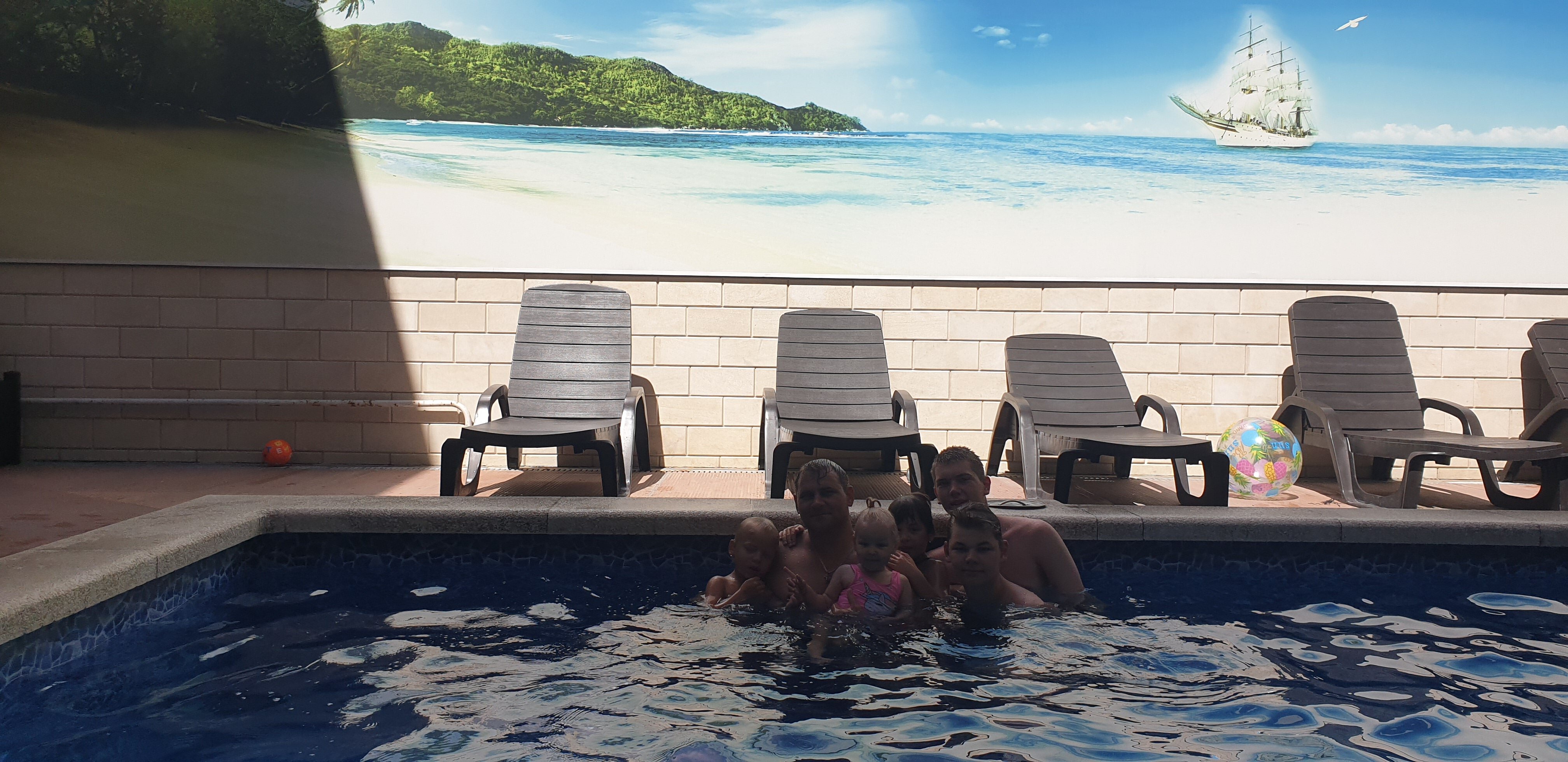 Фото Golden Kids