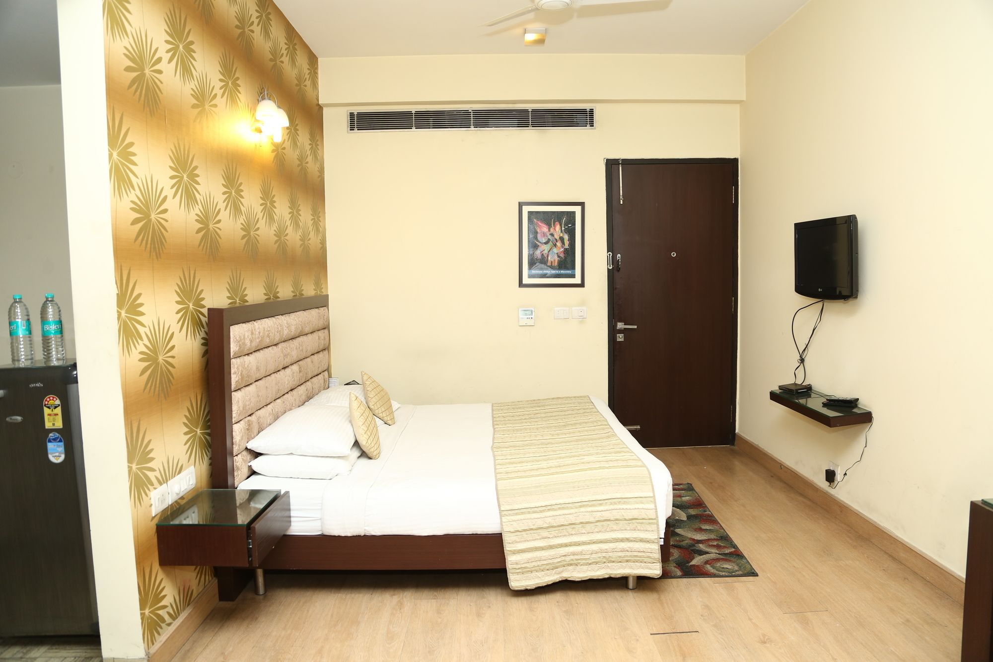 Фото Imperial Apartments