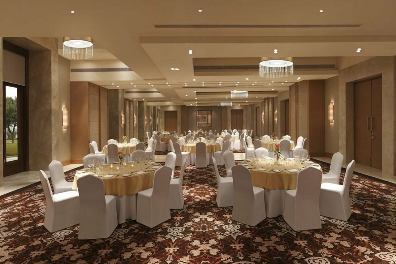 Фото DoubleTree by Hilton Hotel Agra
