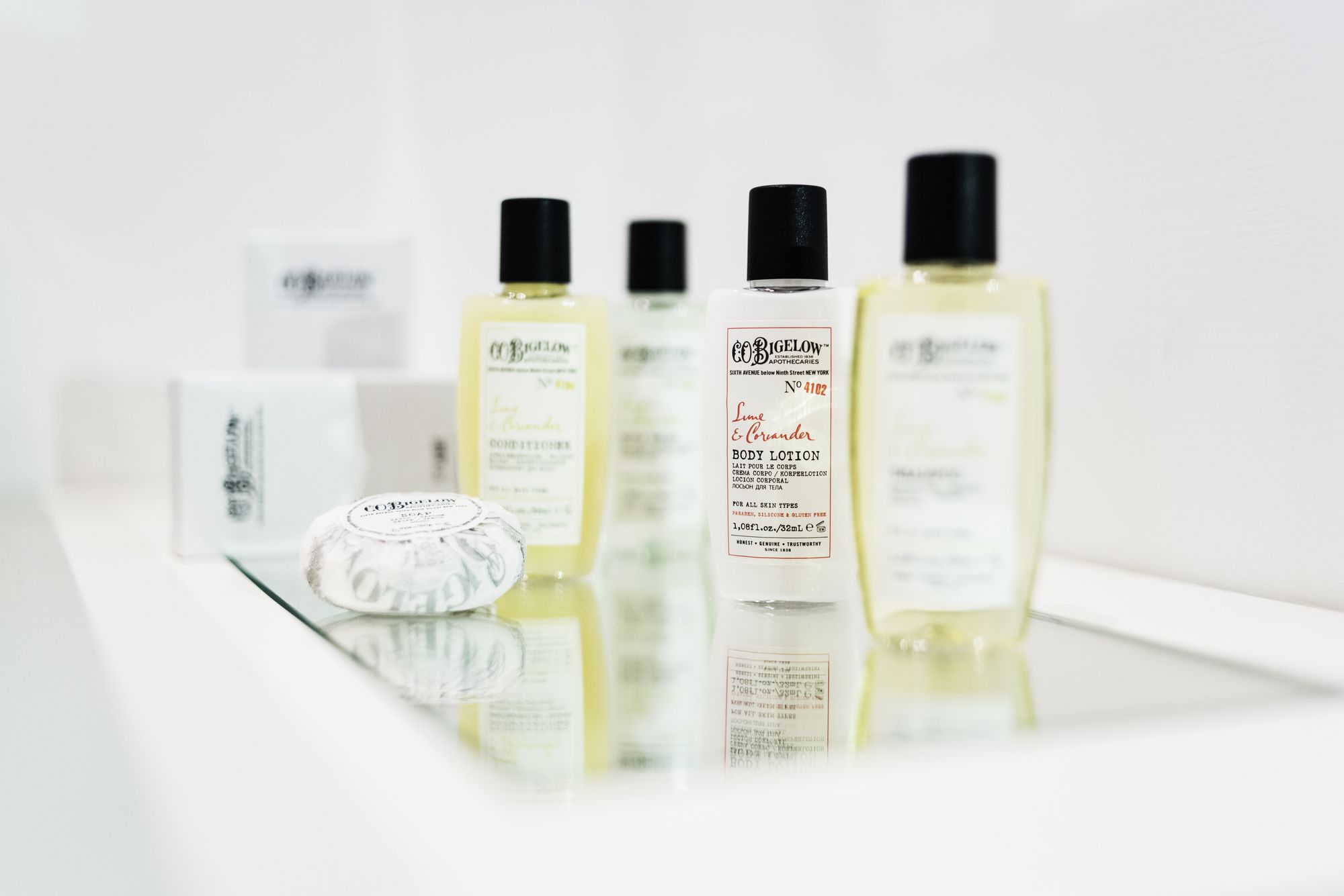 Фото The Shire Hotel