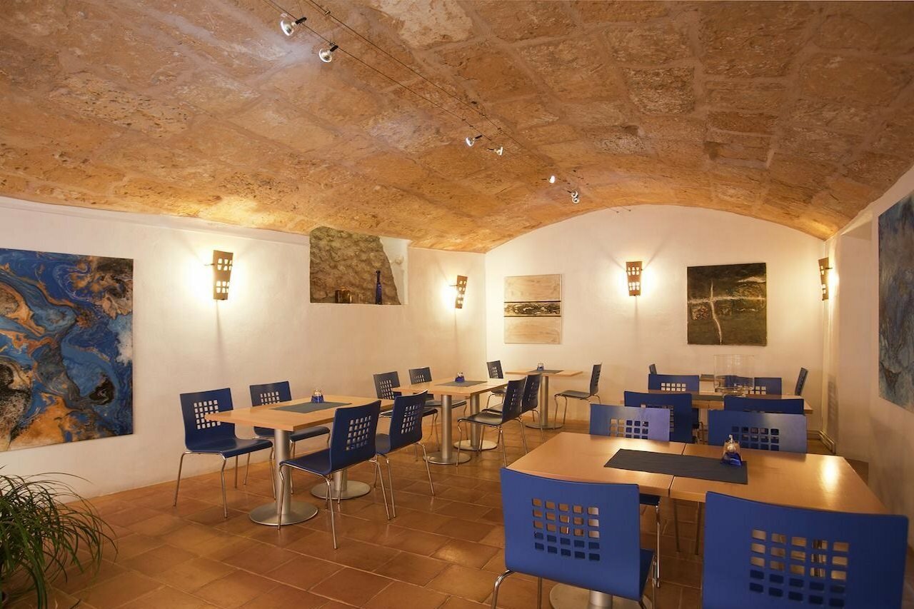 Фото Fornalutx Petit Hotel