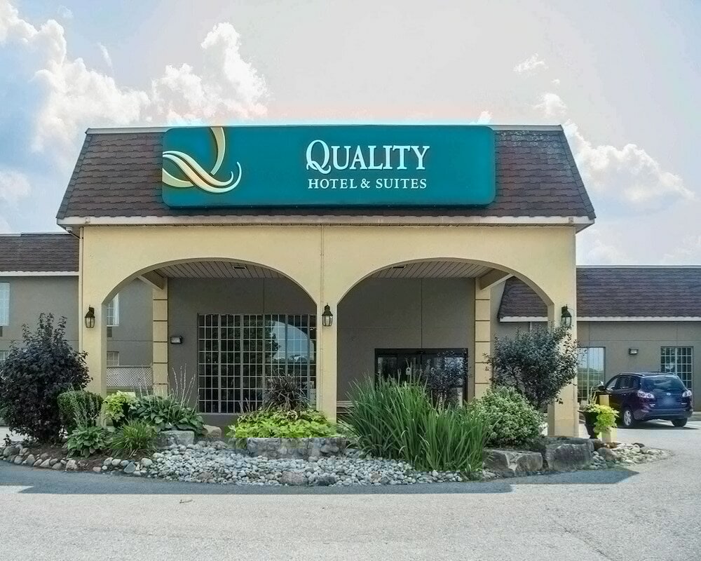 Фото Quality Hotel and Suites Woodstock