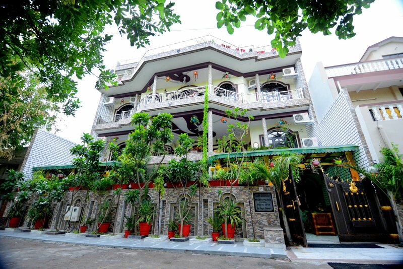 Гостиница Aman Homestay a Boutique Hotel в Агре