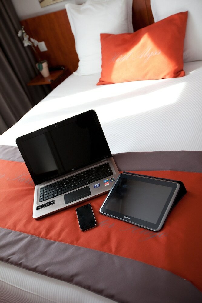 Фото Hotel Alyss Cambronne Eiffel