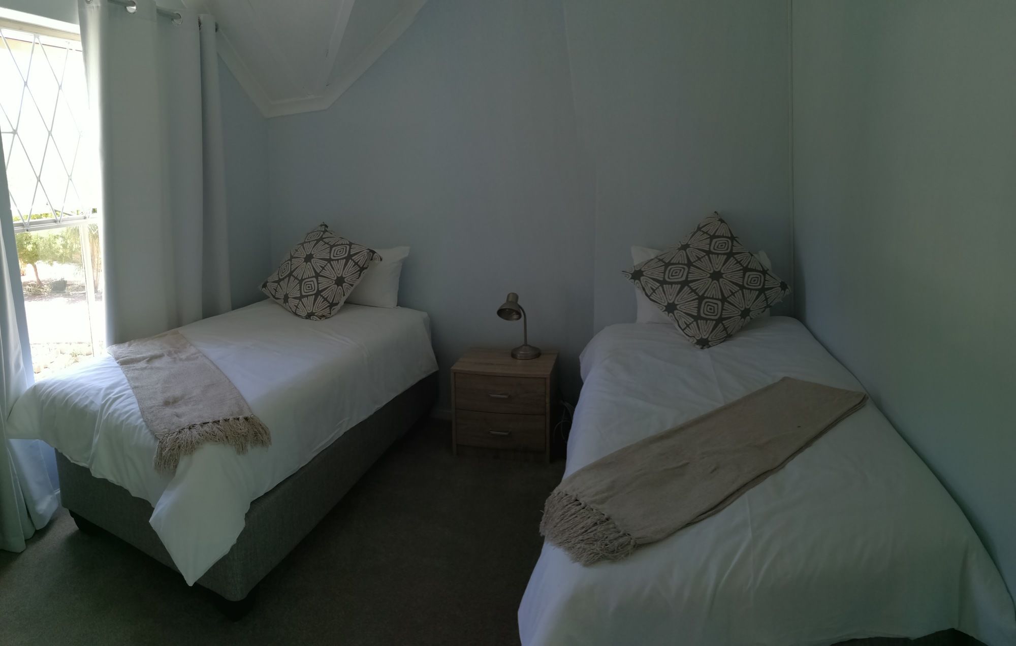 Фото Rustic Manor Bed And Breakfast