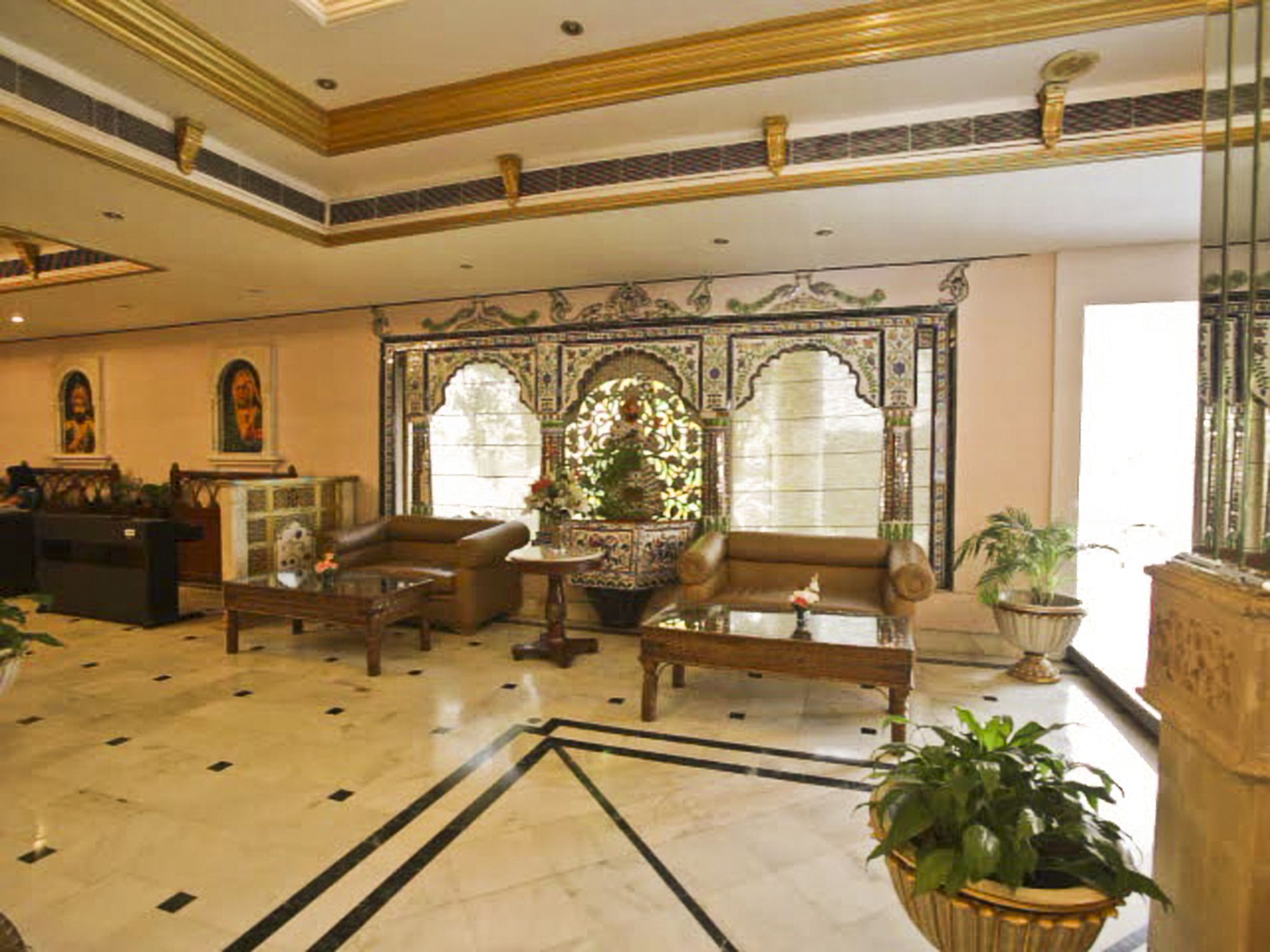 Фото Empires Hotel Bhubaneswar