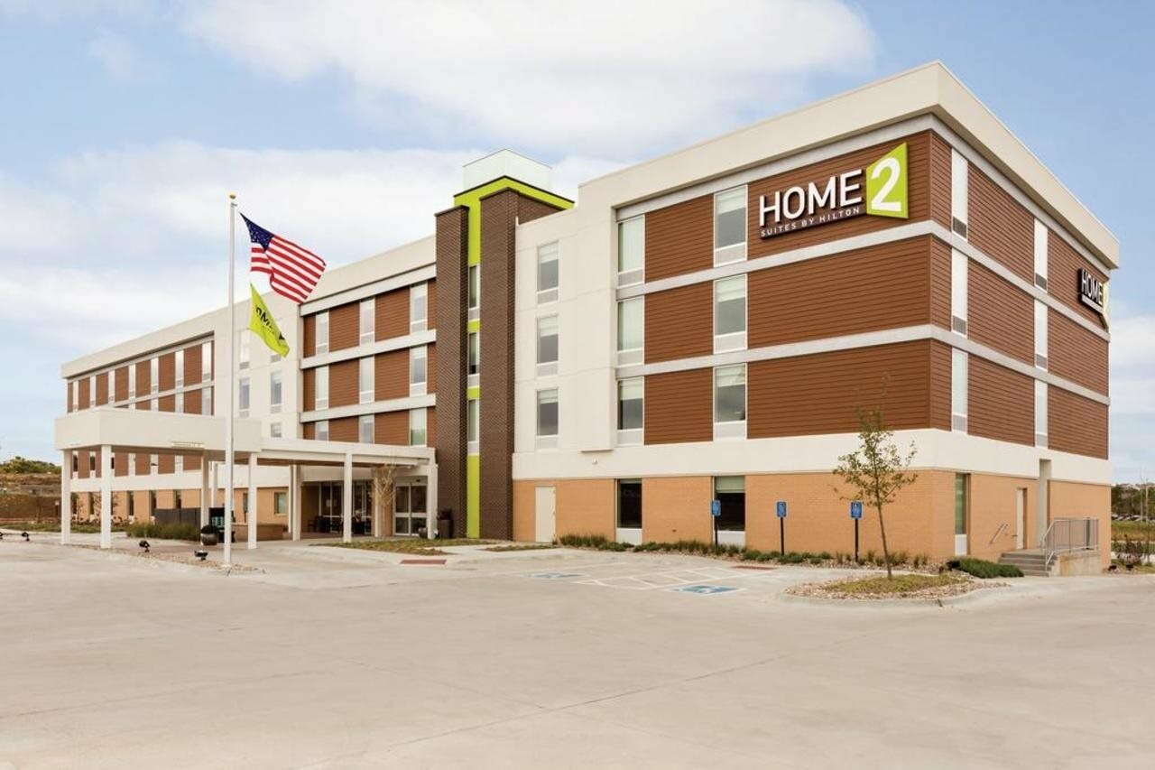 Фото Home2 Suites by Hilton Omaha West, Ne