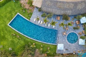 Гостиница Stelia Beach Resort