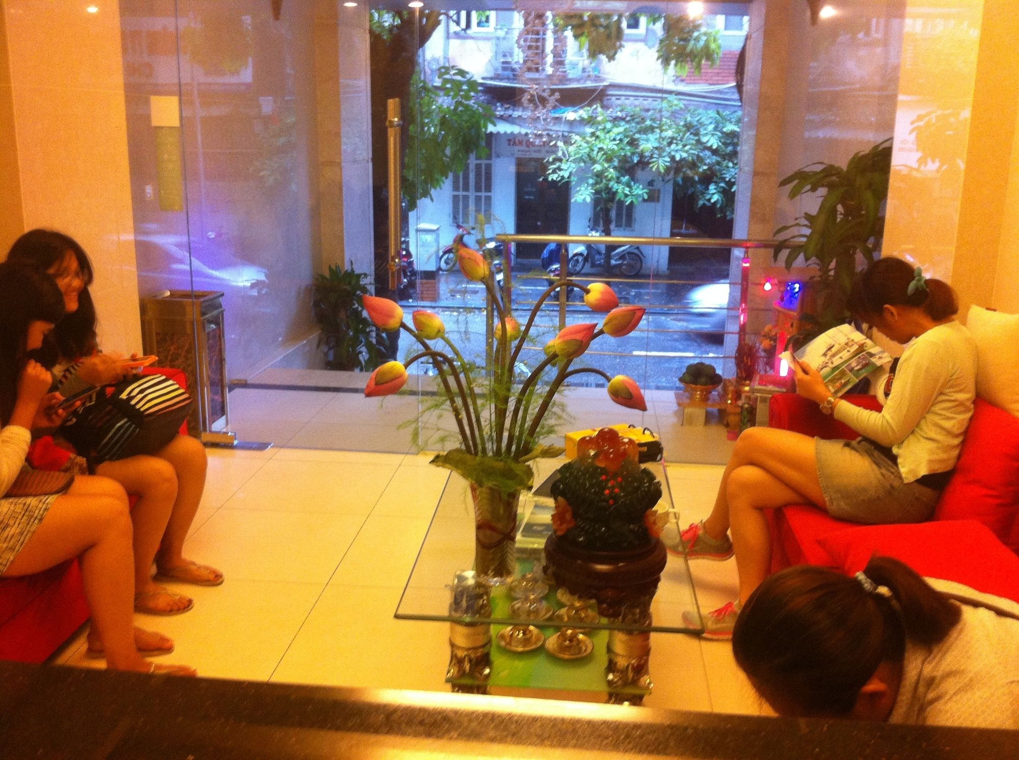 Фото Hanoi Passion Suite Hotel