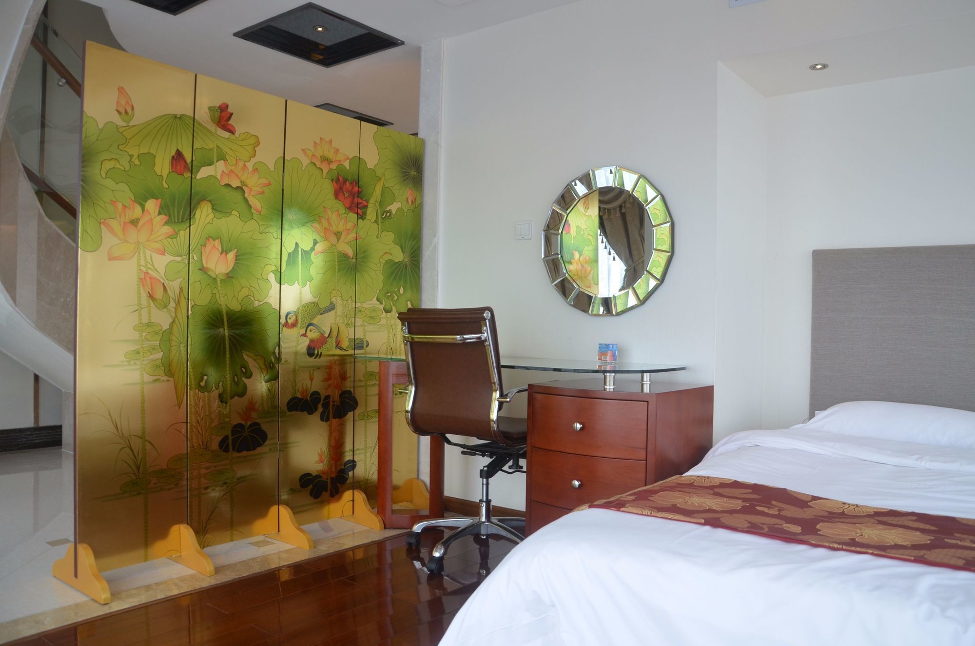 Фото South North International Apartment Kam Rueng Plaz