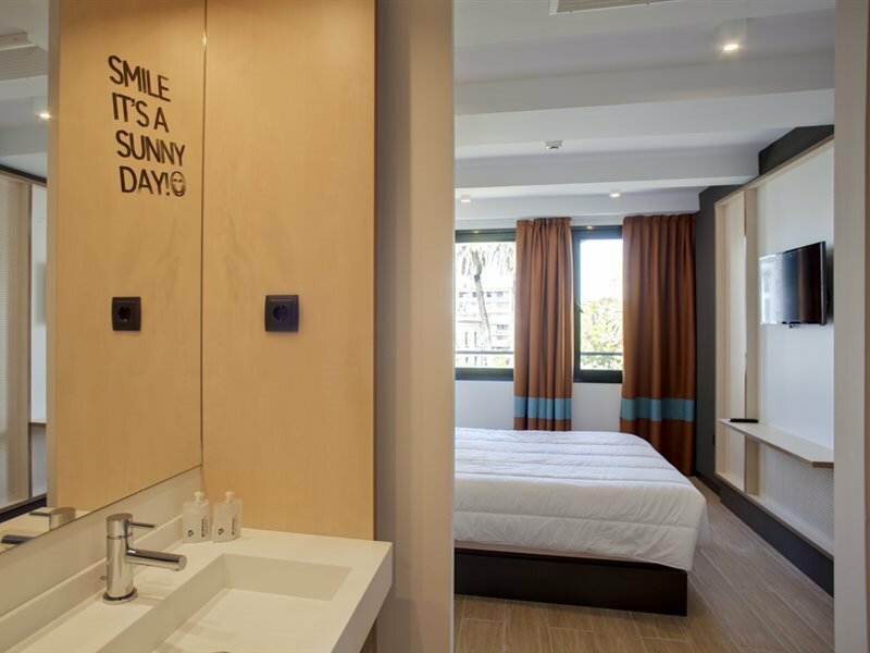 Фото Toc Hostel Sevilla