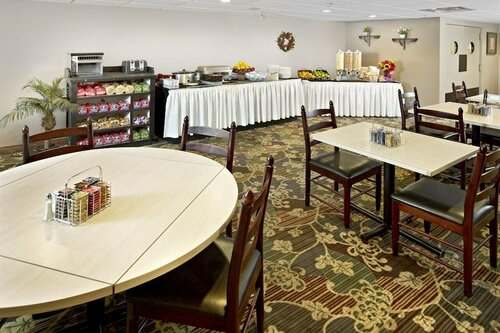 Гостиница Charlottetown Inn & Conference Centre в Шарлоттауне