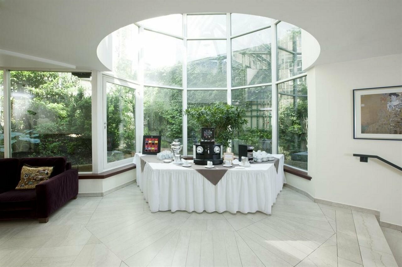 Фото Hotel Mercure Wien Westbahnhof