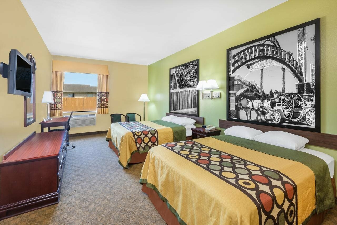 Фото Super 8 by Wyndham Bay City