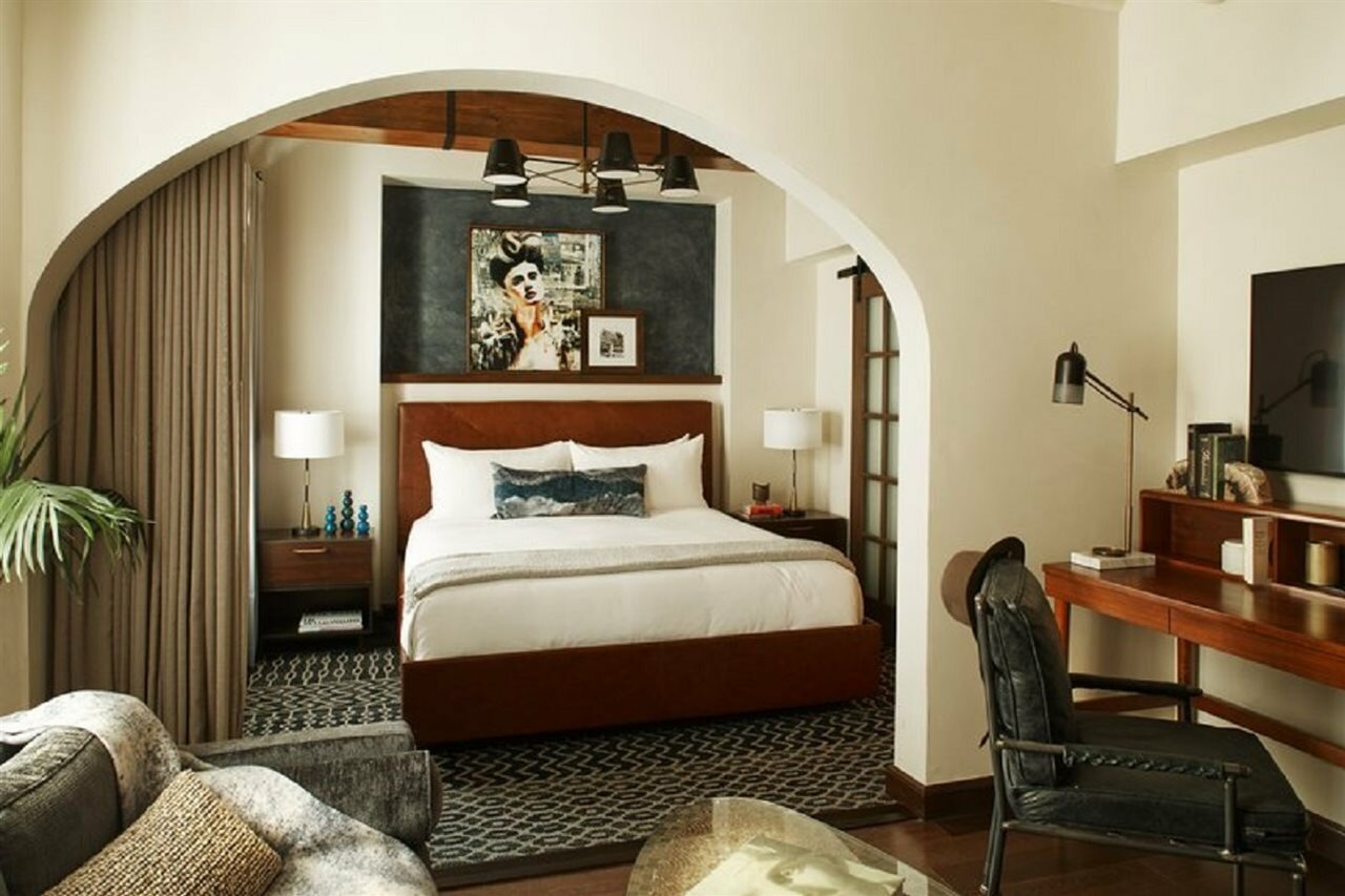 Фото Hotel Figueroa an Unbound Collection by Hyatt