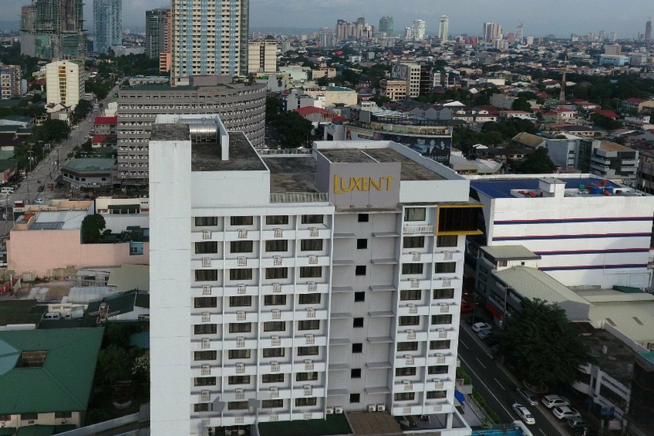 Фото Luxent Hotel