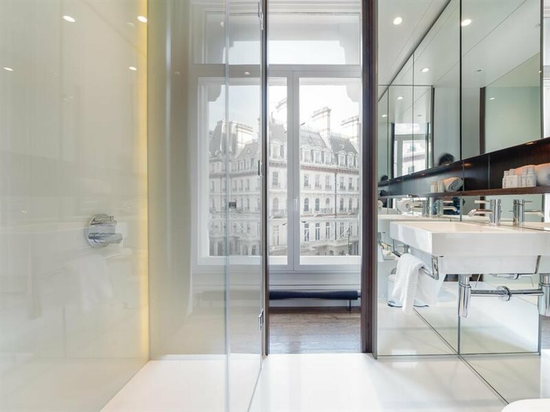 Фото Grosvenor Gardens by Capital