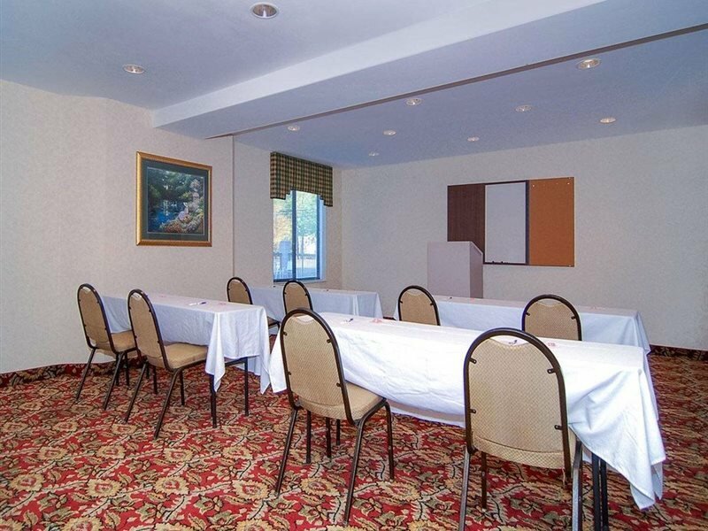 Фото Sleep Inn Airport - Billy Graham Parkway