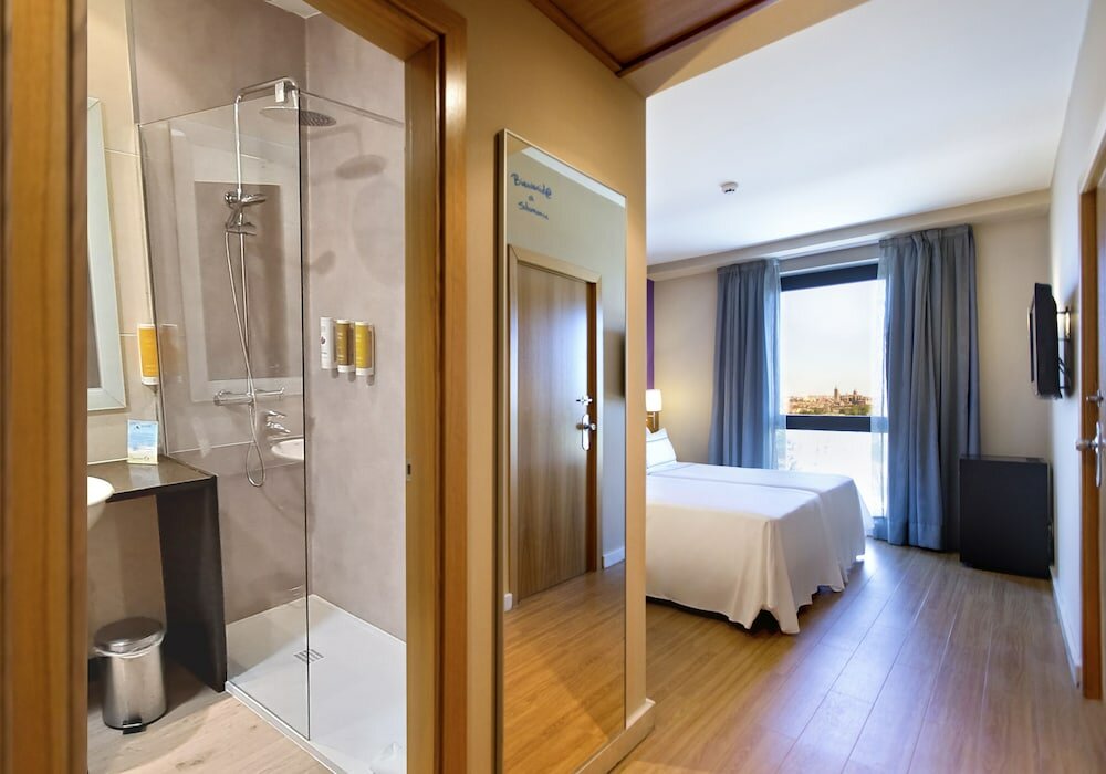 Фото Hotel Salamanca Montalvo