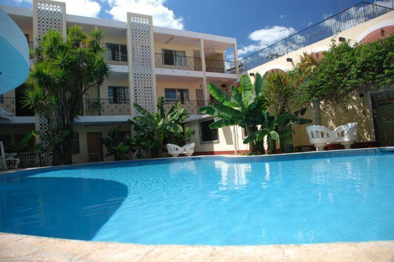 Фото отеля 2