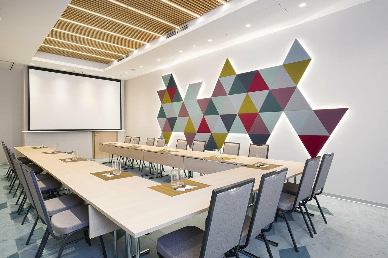 Фото Hilton Garden Inn Budapest City Centre