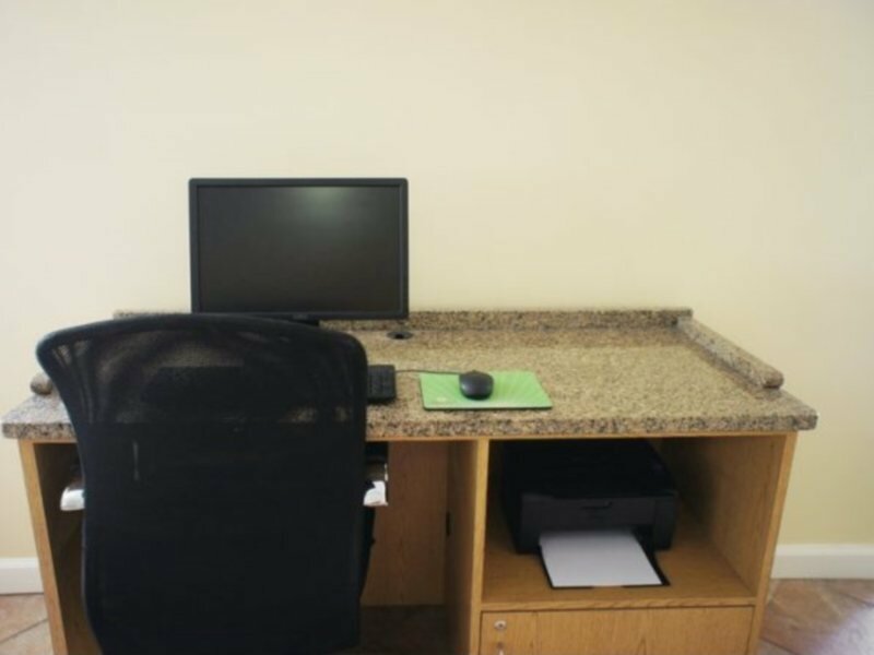 Фото La Quinta Inn by Wyndham Tampa Near Busch Gardens