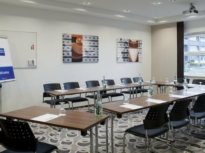 Фото Holiday Inn Express Bremen Airport, an Ihg Hotel