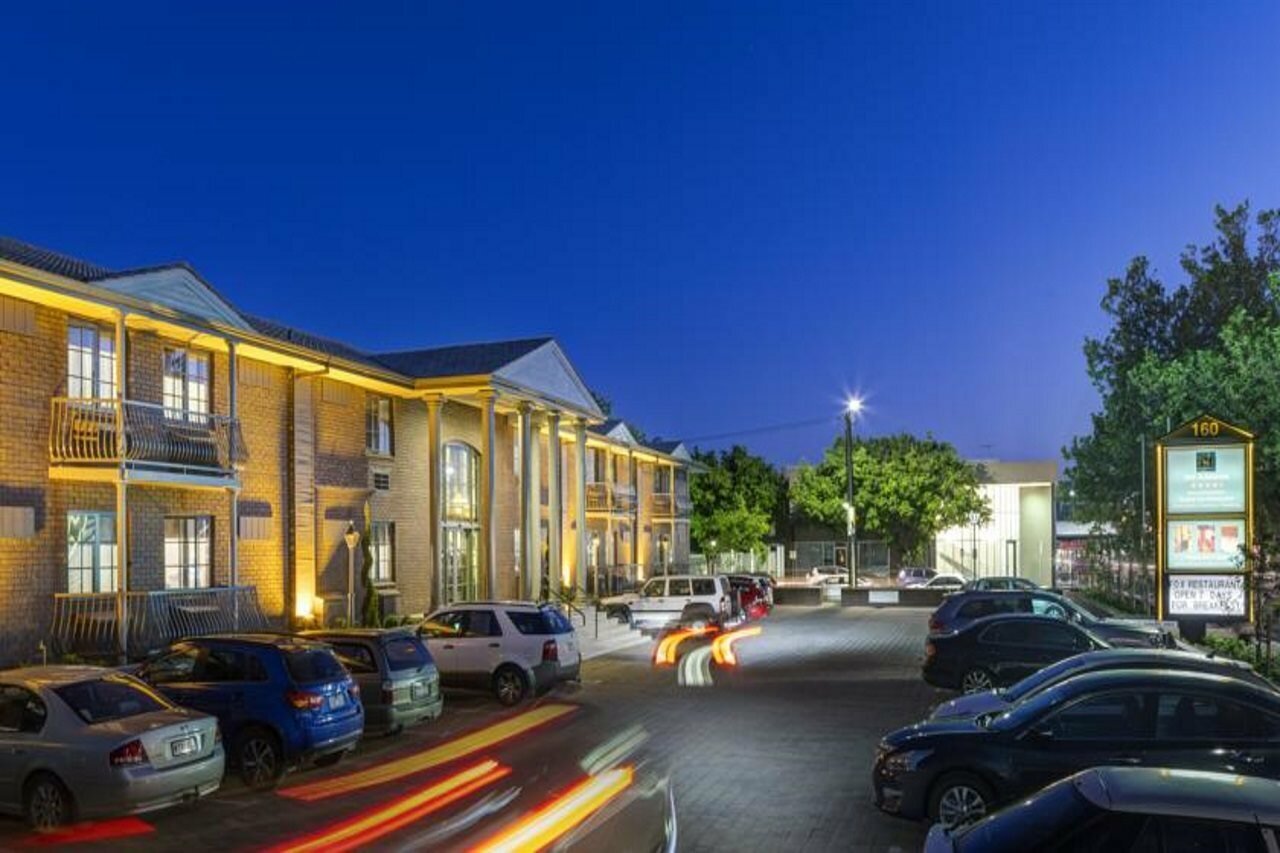 Фото отеля 1