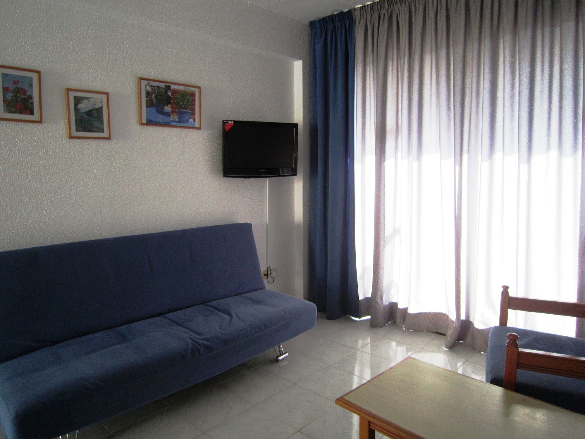 Фото Апартаменты Napa Prince Hotel