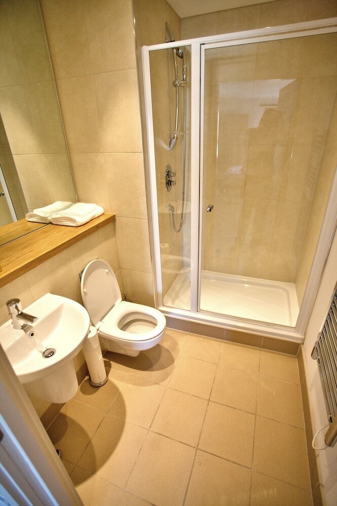 Фото Gateway Apartments