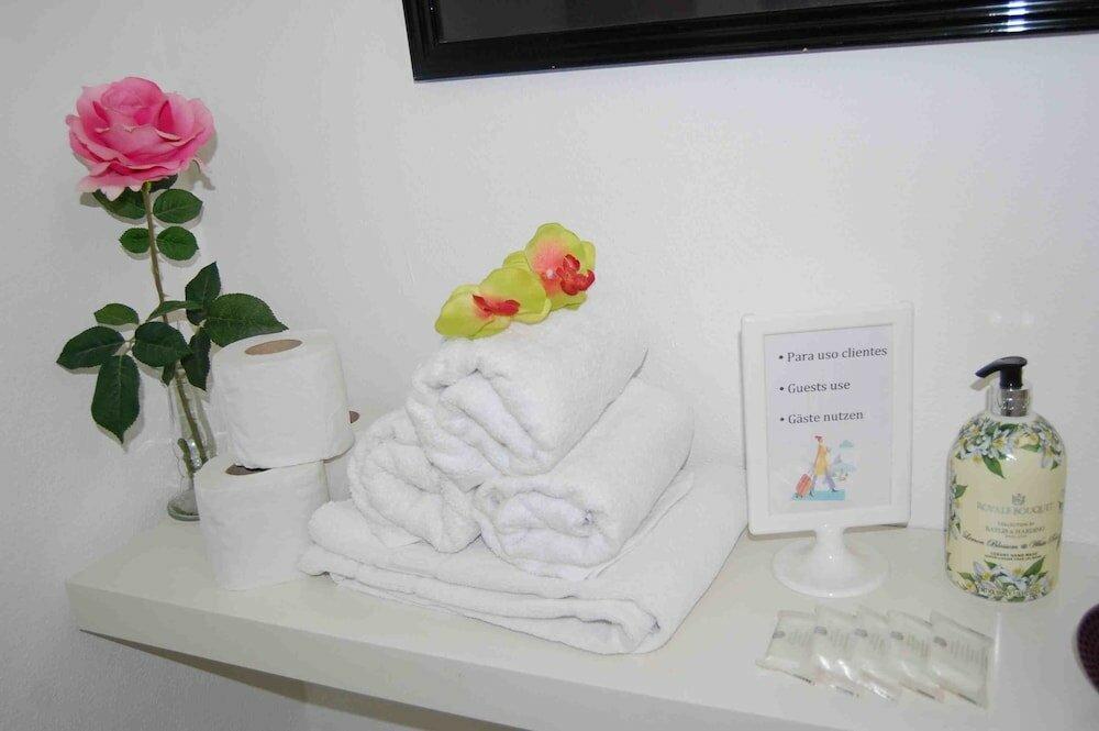 Фото Hostal Ca'n Tiu