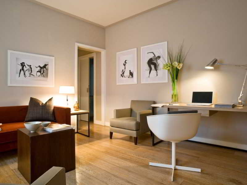 Фото Escalus Luxury Suites Verona