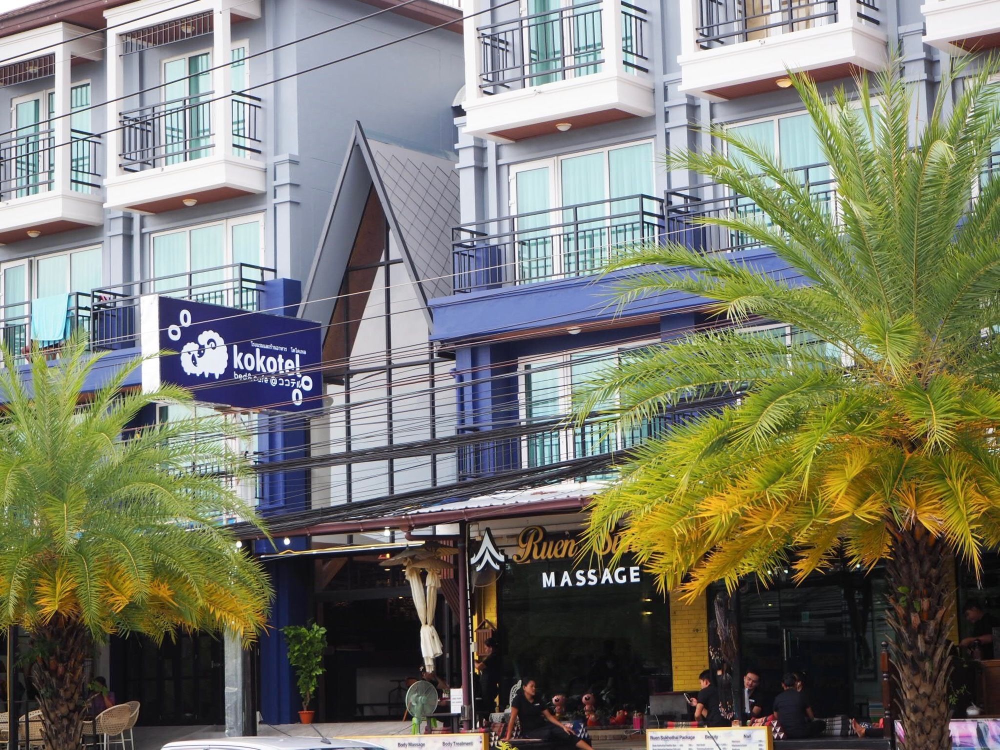 Фото отеля 1