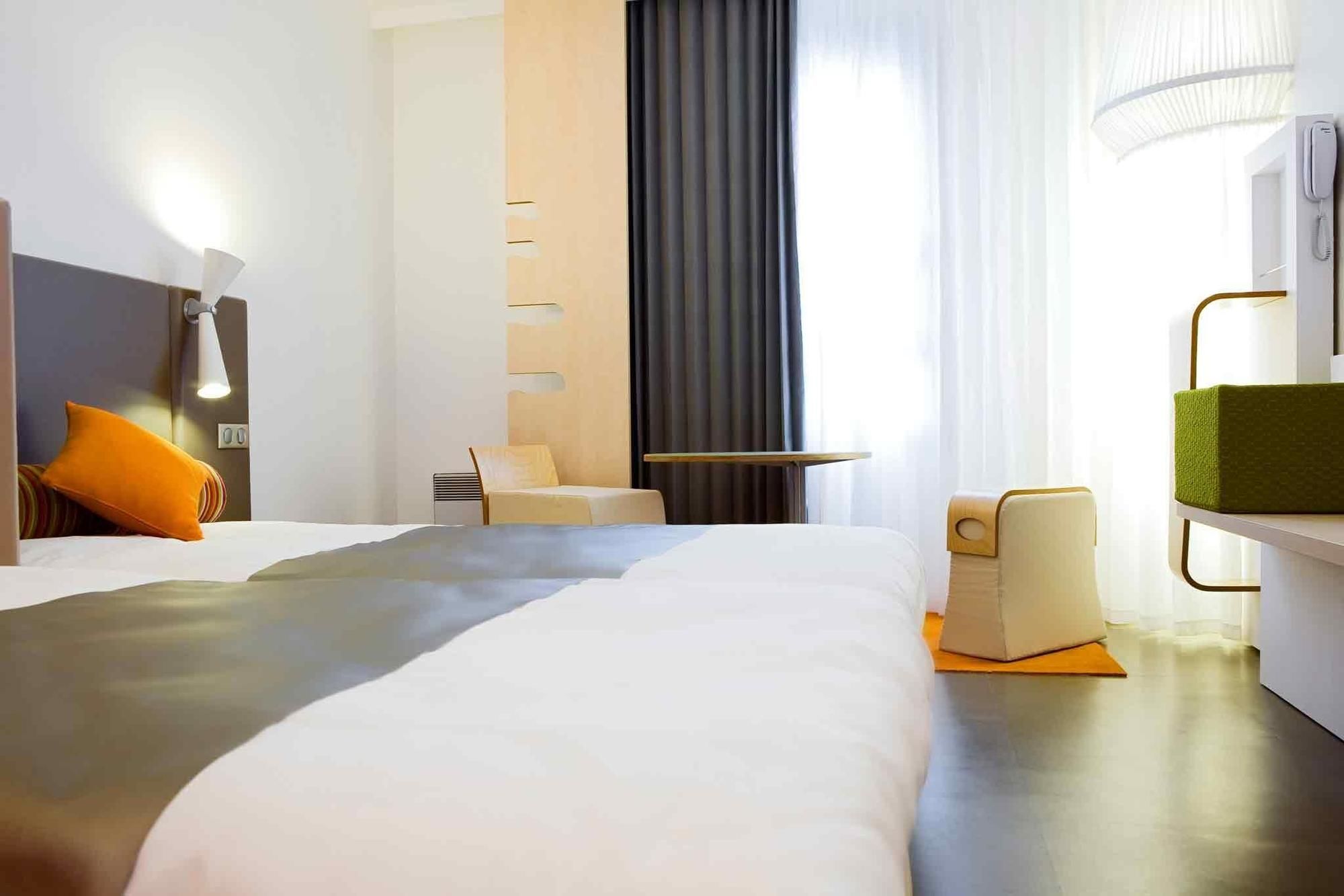 Фото Ibis Styles Evry Cathédrale Hotel