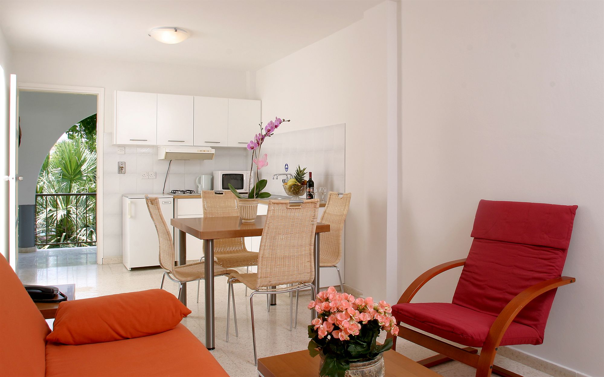 Фото AlkioNest Hotel Apartments