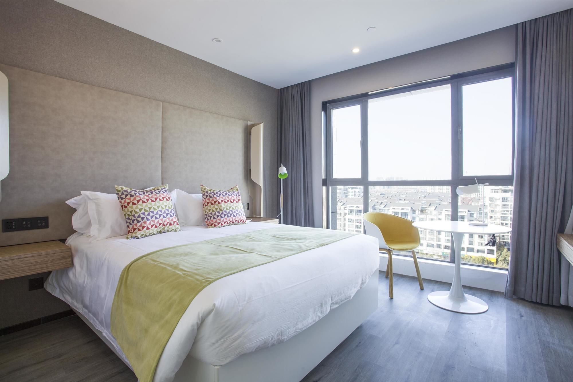 Фото Campanile Yangzhou Slender West Lake