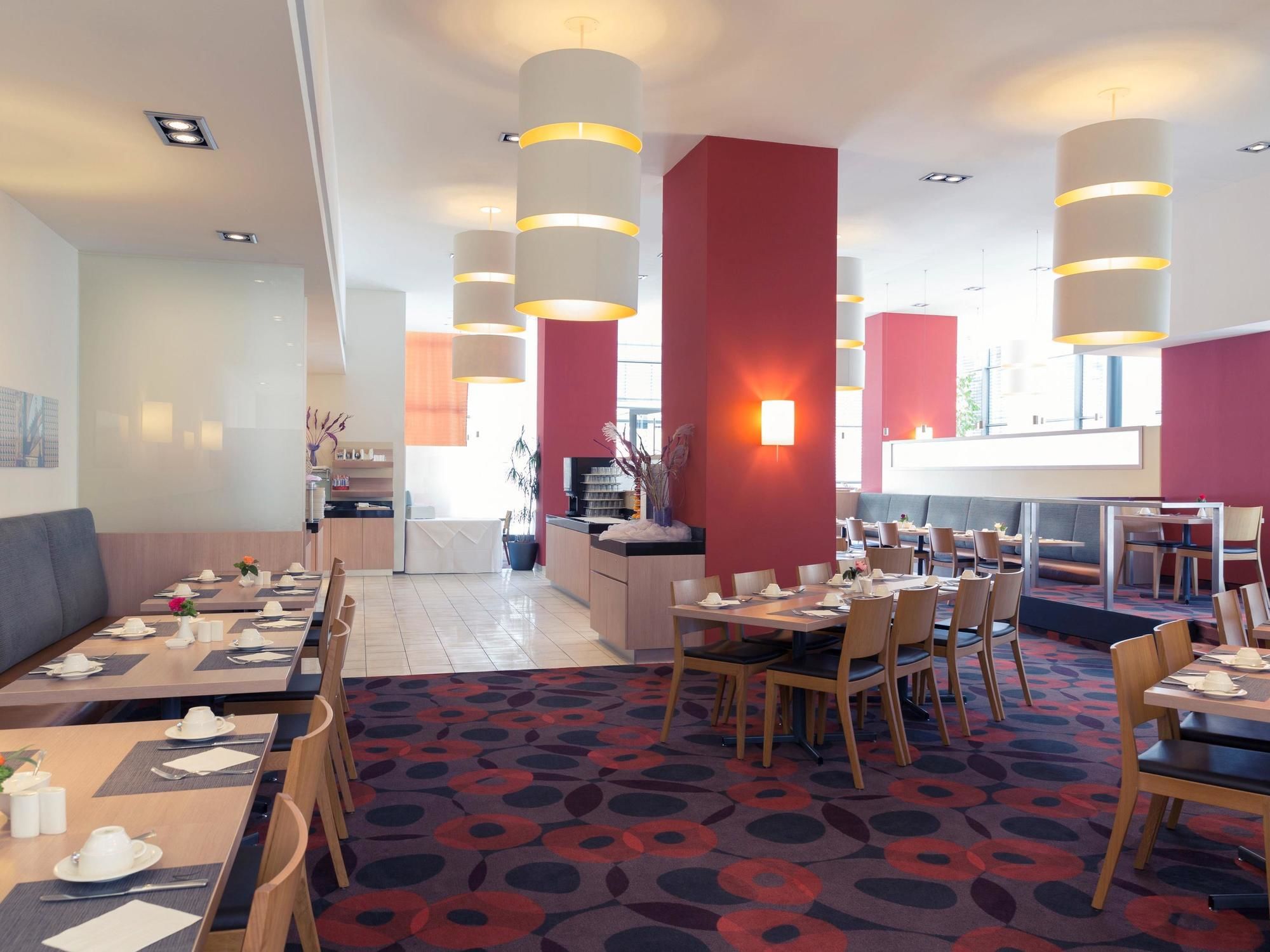 Фото Mercure Hotel Freiburg Am Muenster