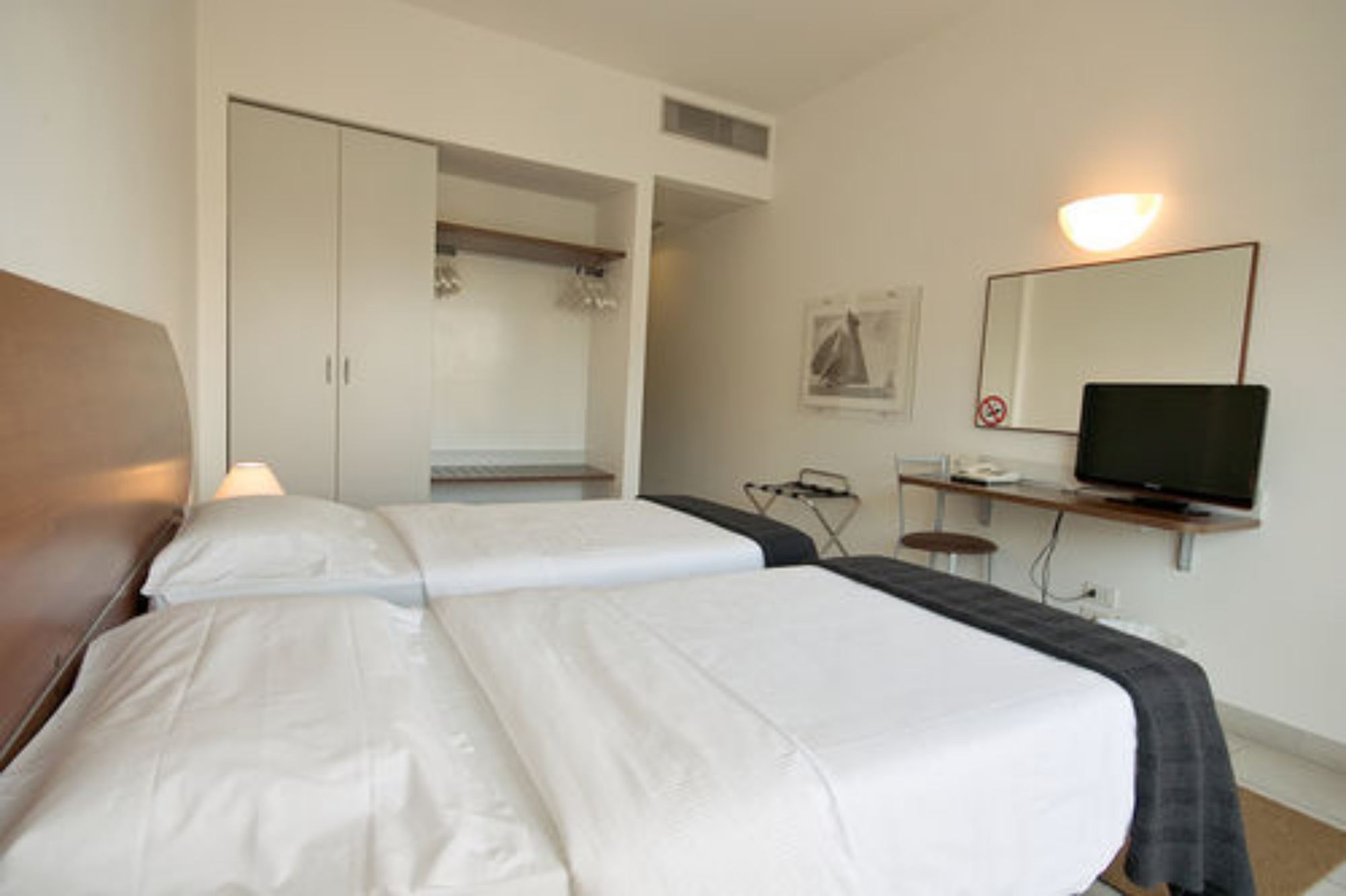 Фото Hotel L'Approdo