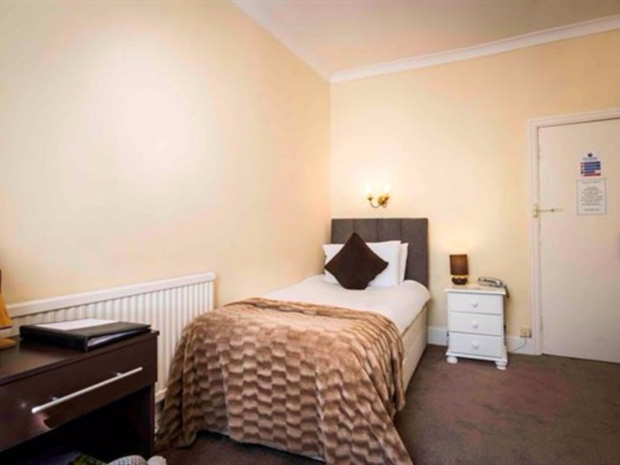 Фото The Mount Pleasant Hotel